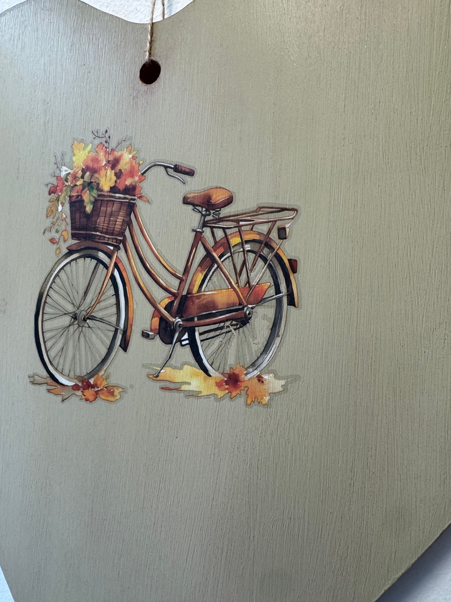 Szív alakú fali dekor, bicikli