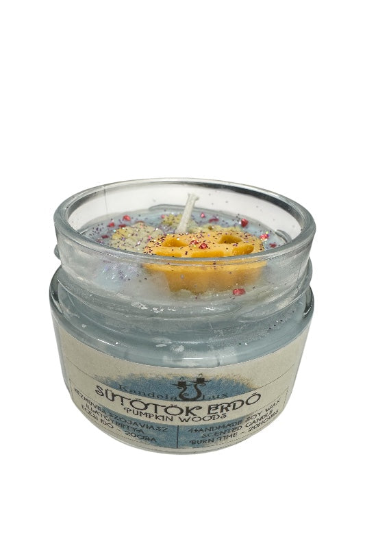 KandelaLux illatgyertya Sütőtök erdő 25 órás Lapos üveges