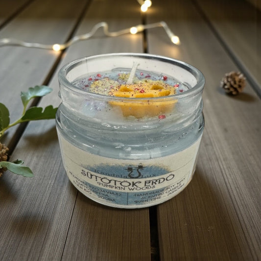 KandelaLux illatgyertya Sütőtök erdő 25 órás Lapos üveges