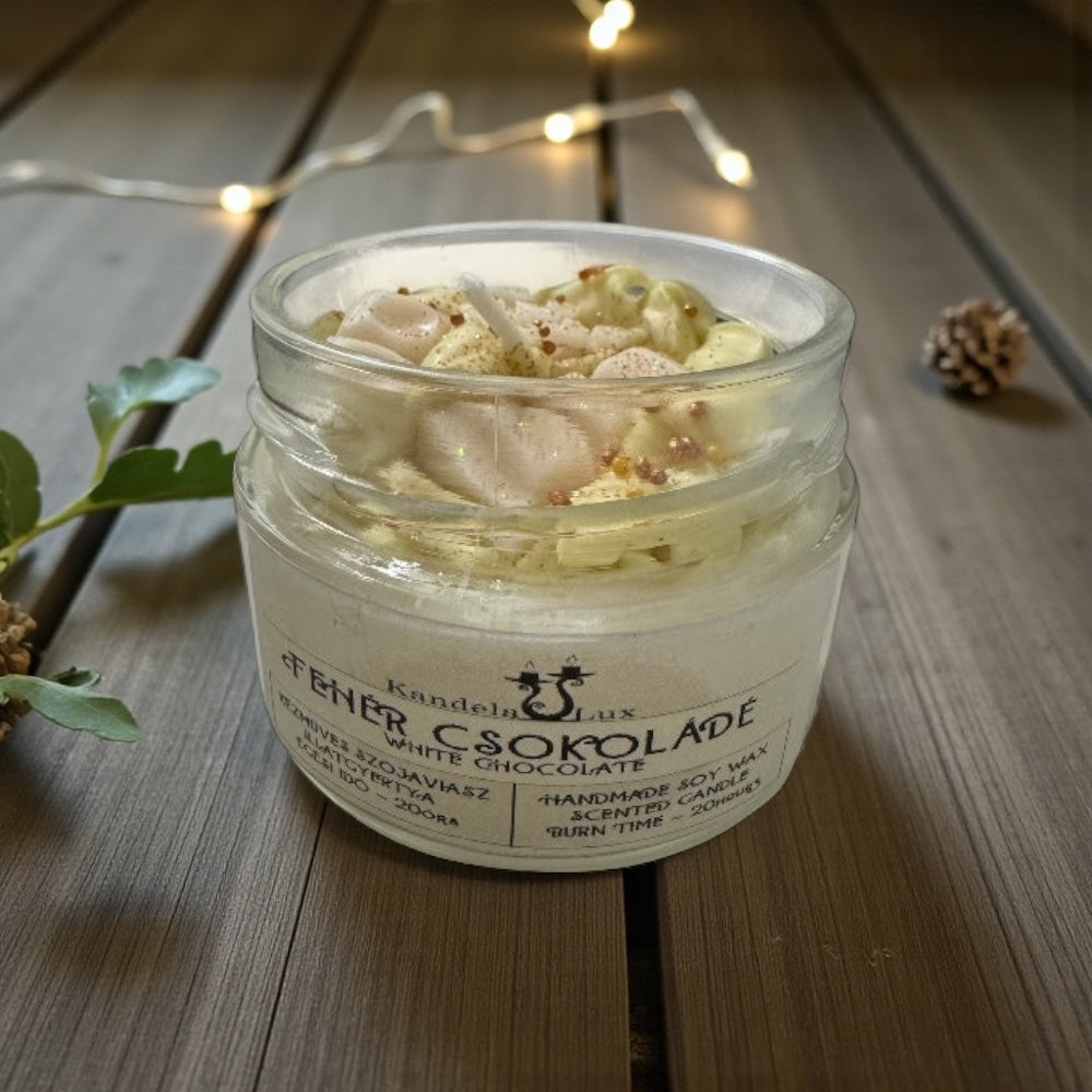 KandelaLux illatgyertya Fehér csokoládé 25 órás Lapos üveges