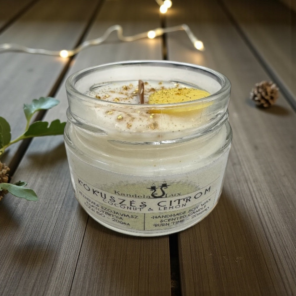 KandelaLux illatgyertya Kókusz és citrom 25 órás Lapos üveges